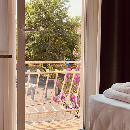 Hotel Riviera *